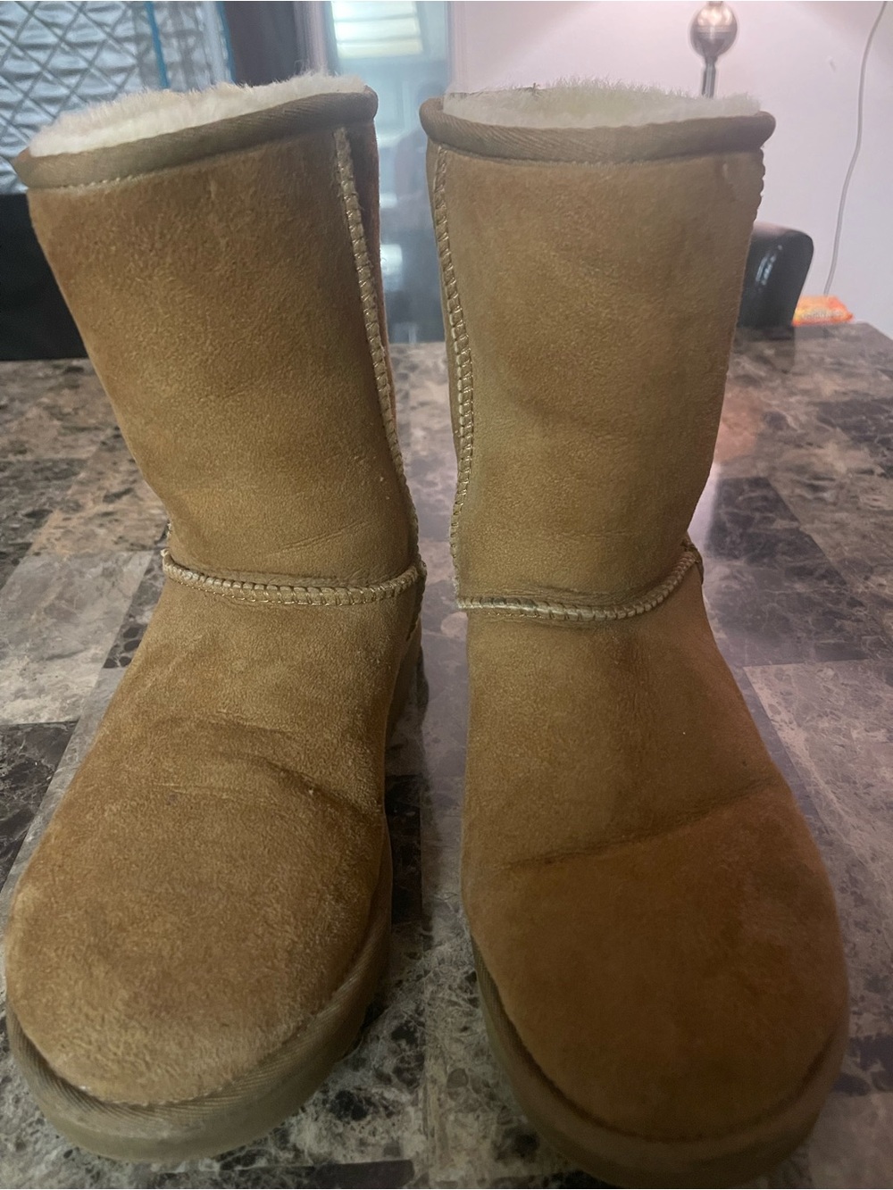 UGG Classic Short Boots in Chestnut